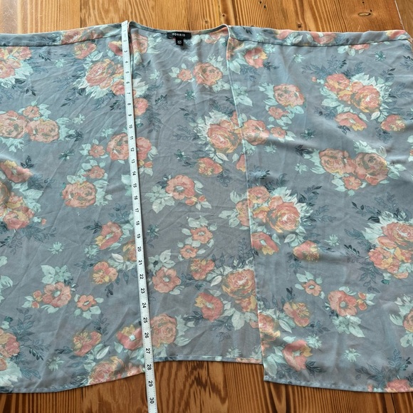 Torrid Floral Open Front Kimono Cardigan - Picture 7 of 7